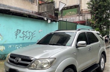 Sell White 2007 Toyota Fortuner in Quezon City