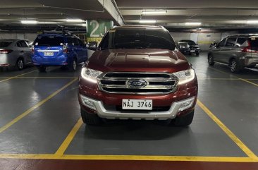 Selling White Ford Everest 2018 in Manila