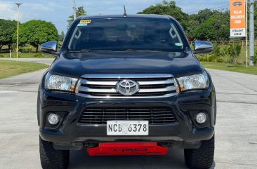 White Toyota Hilux 2018 for sale in Parañaque