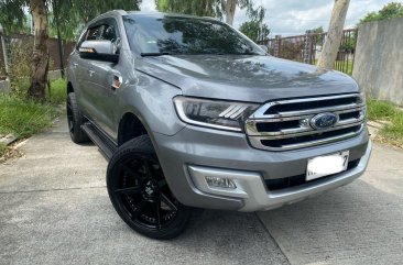 Sell White 2016 Ford Everest in Manila