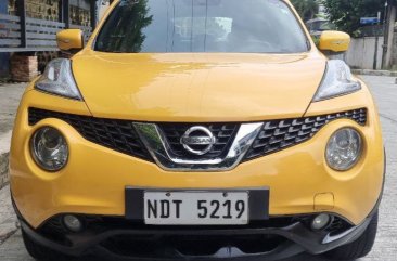 Selling Yellow Nissan Juke 2016 in Quezon City