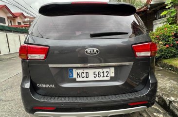 Selling White Kia Carnival 2016 in Manila