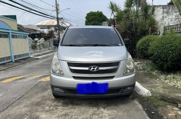 2011 Hyundai Starex  2.5 CRDi GLS 5 AT(Diesel Swivel) in Parañaque, Metro Manila