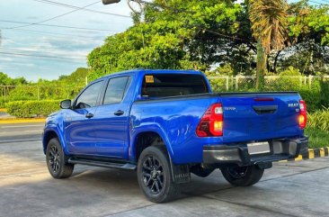 Selling White Toyota Hilux 2020 in Manila