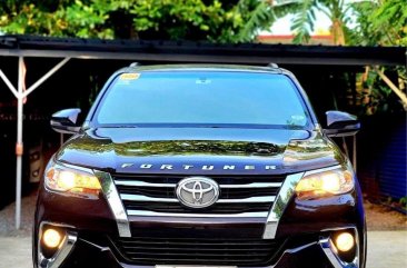 Selling White Toyota Fortuner 2018 in Manila