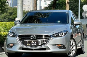 Sell White 2018 Mazda 3 in Makati