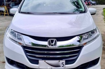 Selling White Honda Odyssey 2017 in Pasig