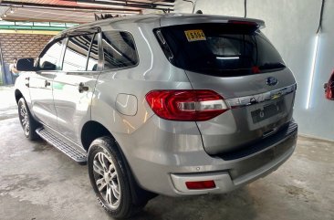 Selling White Ford Everest 2018 in Quezon City