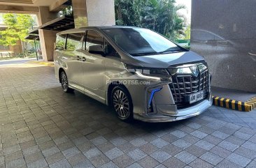 2016 Toyota Alphard  3.5 Gas AT in Valenzuela, Metro Manila