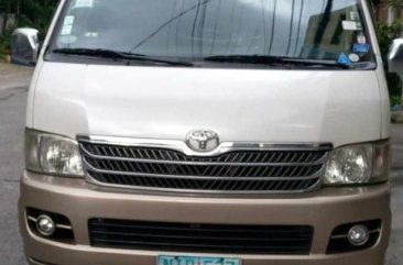 White Toyota Hiace Super Grandia 2010 for sale in Automatic