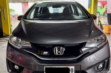 Selling White Honda Jazz 2017 in Malabon