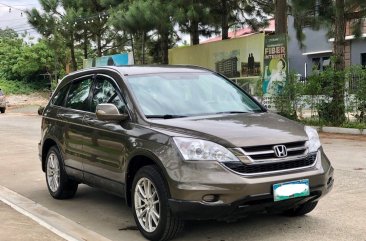 Selling White Honda Cr-V 2010 in Balete