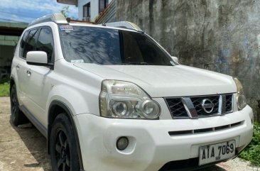 Selling White Nissan X-Trail 2014 in Imus