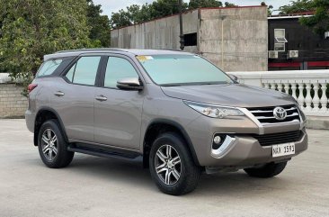 White Toyota Fortuner 2018 for sale in Parañaque