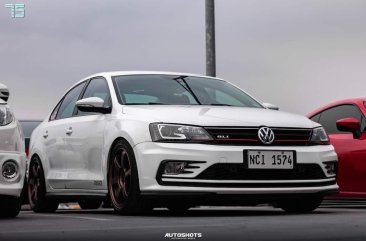 Selling White Volkswagen Jetta 2016 in San Jose