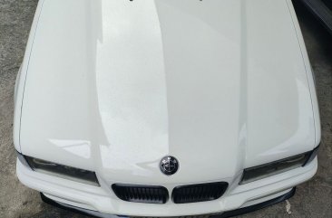 Sell White 1999 Bmw 316i in Quezon City