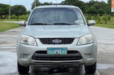 White Ford Escape 2013 for sale in Parañaque