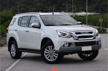 Pearl White Isuzu Mu-X 2018 for sale in San Juan