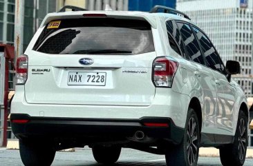 White Subaru Forester 2018 for sale in Automatic