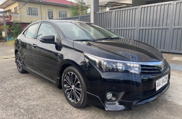 White Toyota Corolla altis 2014 for sale in Automatic