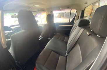 White Toyota Hilux 2018 for sale in Quezon City