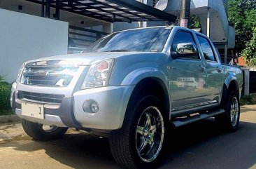 Selling White Isuzu D-Max 2012 in San Mateo