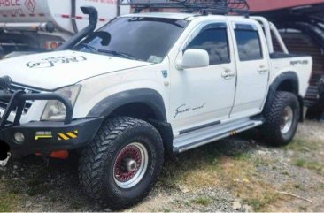 White Isuzu D-Max 2023 for sale in Manila