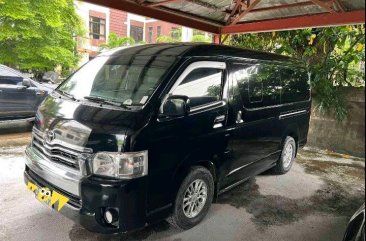 Selling Pearl White Toyota Hiace Super Grandia 2018 in Quezon City