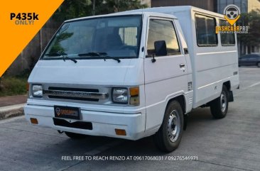 White Mitsubishi L300 2014 for sale in Manila