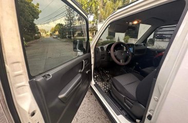 Sell White 2011 Suzuki Jimny in Parañaque