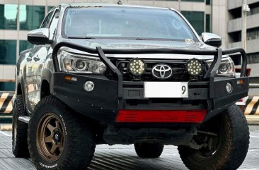 Silver Toyota Hilux 2019 for sale in Manual