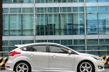 Sell White 2016 Ford Focus in Makati