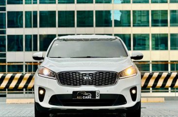 Sell White 2018 Kia Sorento in Makati