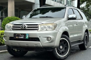 2010 Toyota Fortuner 2.4 G Gasoline 4x2 AT in Makati, Metro Manila