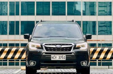 Selling White Subaru Forester 2016 in Makati