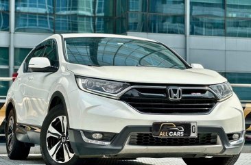 Sell White 2018 Honda Cr-V in Makati