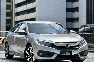 Sell White 2016 Honda Civic in Makati