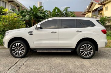 White Ford Everest 2019 for sale in Las Piñas