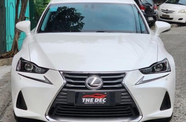 Selling Pearl White Lexus S-Class 2017 in Manila