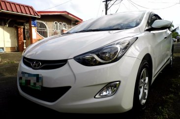 Selling White Hyundai Elantra 2012 Sedan at 65000 in Manila