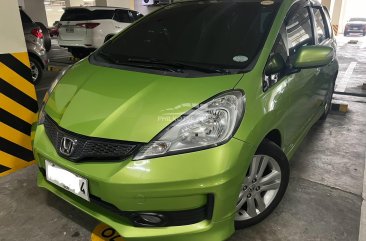 2013 Honda Jazz  1.5 V CVT in Mandaluyong, Metro Manila