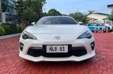 Selling White Toyota 86 2018 in Manila