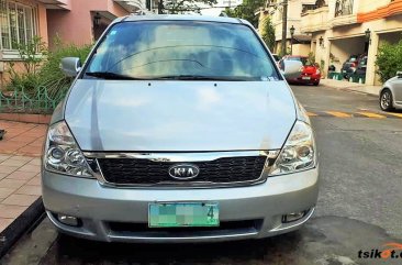 Silver Kia Carnival 2008 Van at Automatic  for sale in Quezon City