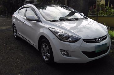 Selling White Hyundai Elantra 2012 Sedan at 65000 in Manila