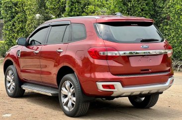 Selling White Ford Everest 2017 in Manila