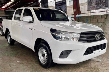 Sell White 2019 Toyota Hilux in Manila