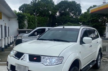 Sell Pearl White 2012 Mitsubishi Montero in Quezon City