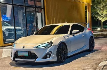 Pearl White Toyota 86 2014 for sale in Automatic