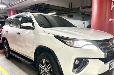 White Toyota Fortuner 2018 for sale in Makati