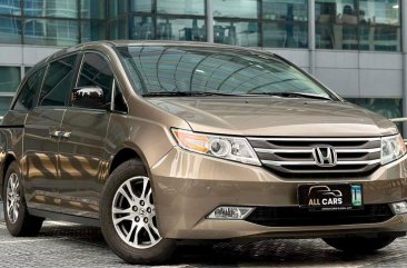 Sell White 2012 Honda Odyssey in Makati